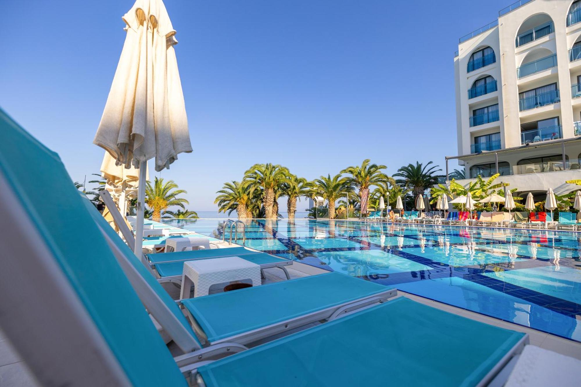 Infinity By Yelken Aquapark&Resorts Kusadasi Exterior photo