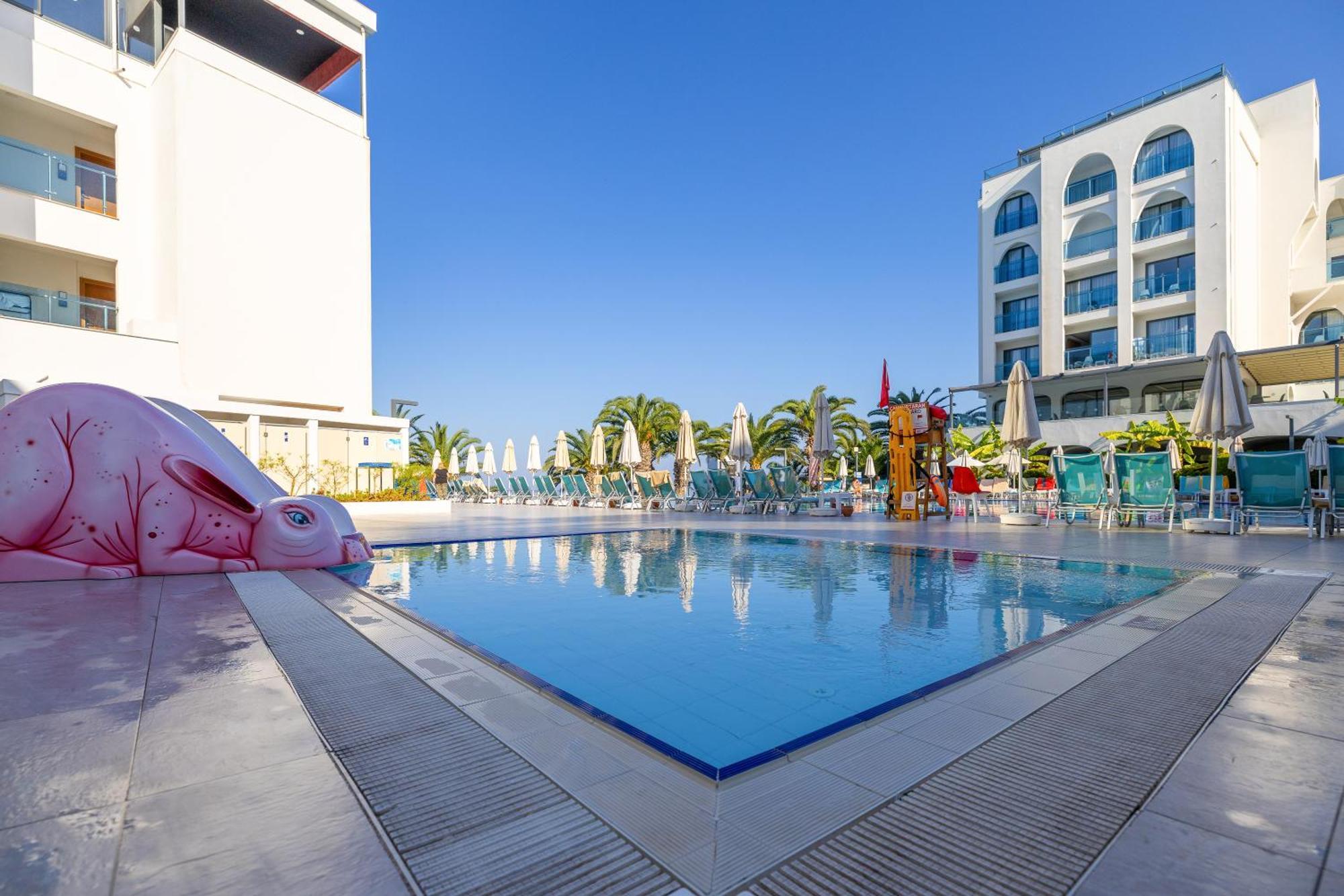 Infinity By Yelken Aquapark&Resorts Kusadasi Exterior photo