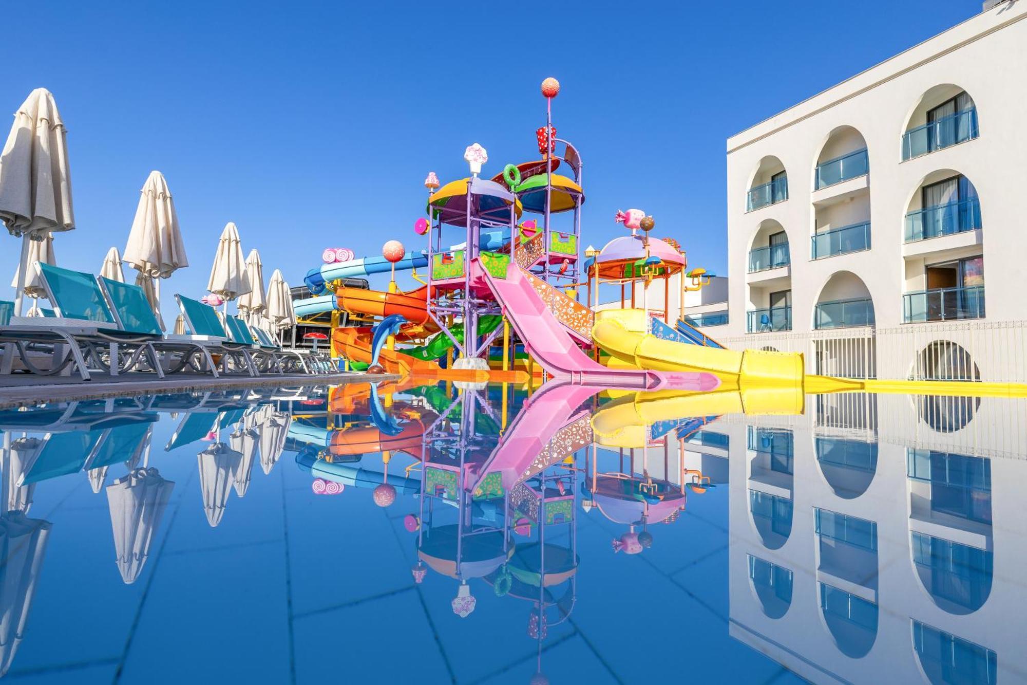 Infinity By Yelken Aquapark&Resorts Kusadasi Exterior photo